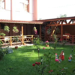 Premiere Bucureşti