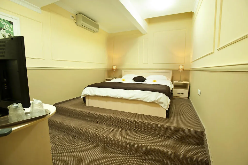 Hotel Hanu' Berarilor Bukarest 3*,